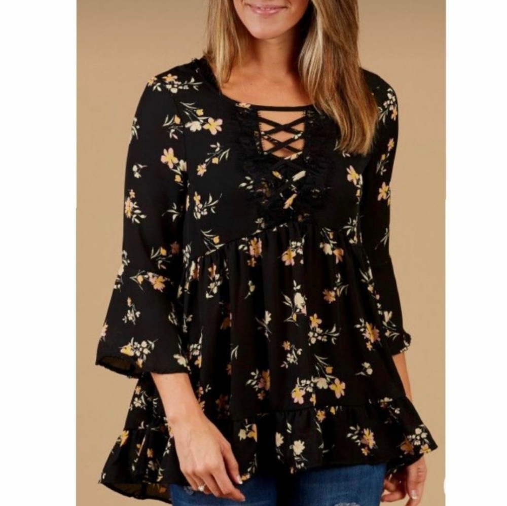 Altar'd State Floral Tunic Blouse Shirt Small Black